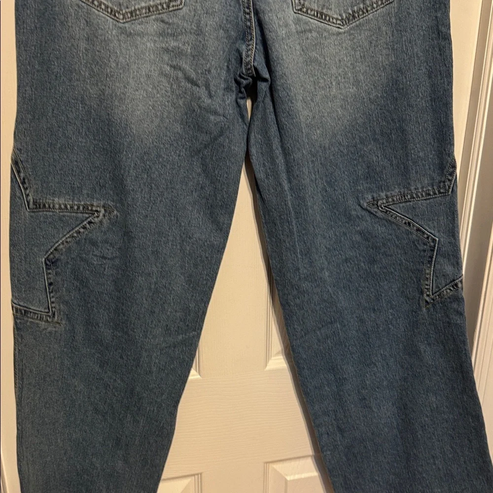 No Boundaries Mid Rise Wide Leg Star Jean - Picture 9 of 9